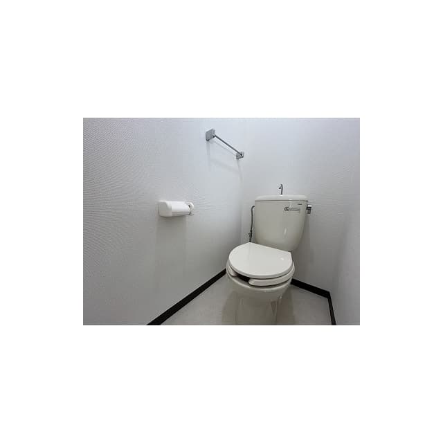 Room image 9