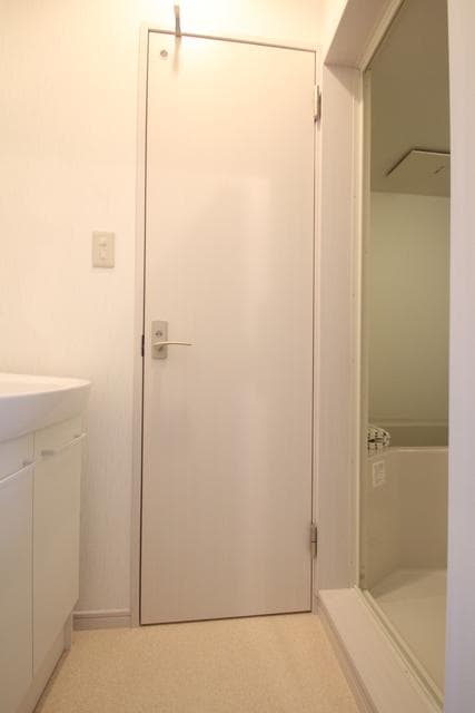 Room image 15