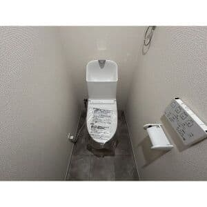 Room image 11