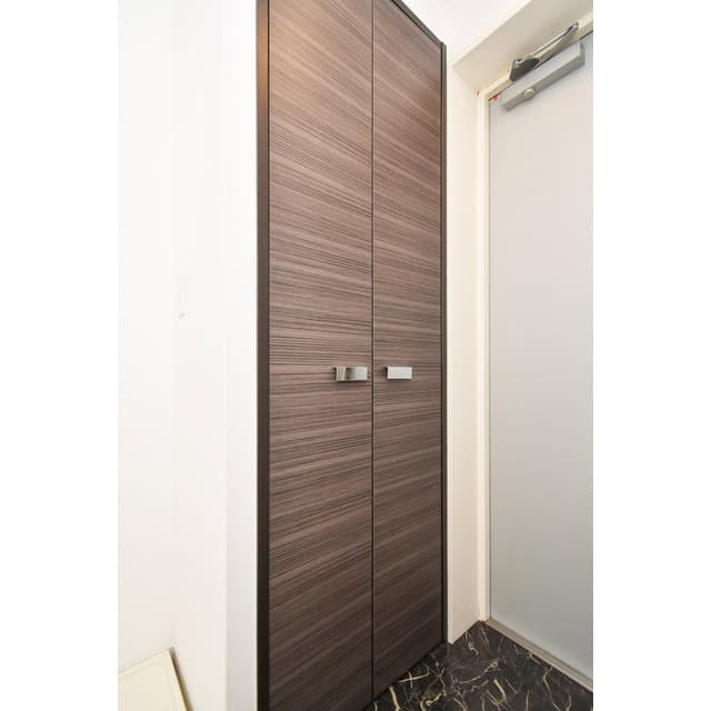 Room image 15