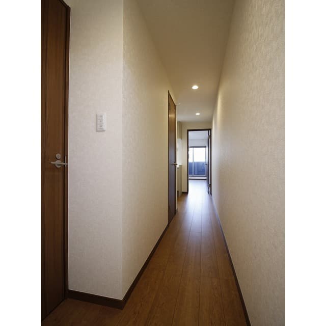 Room image 12