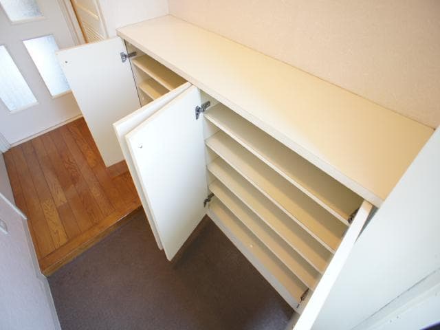 Room image 14