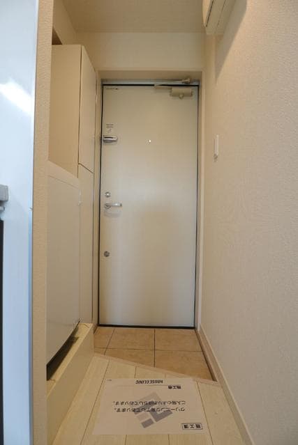 Room image 12