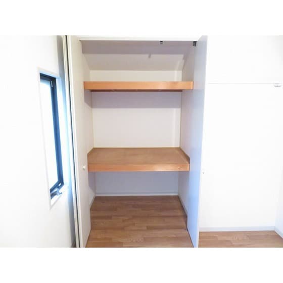 Room image 13