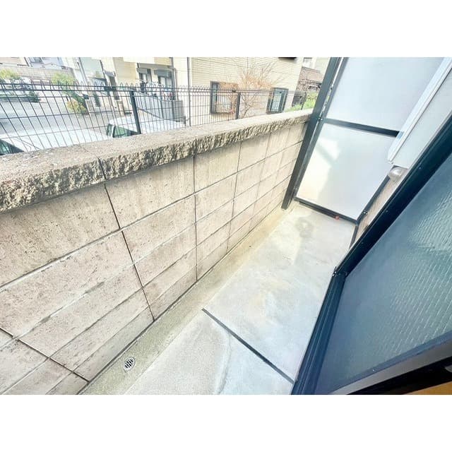 Room image 10