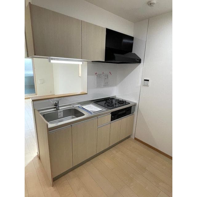 Room image 9
