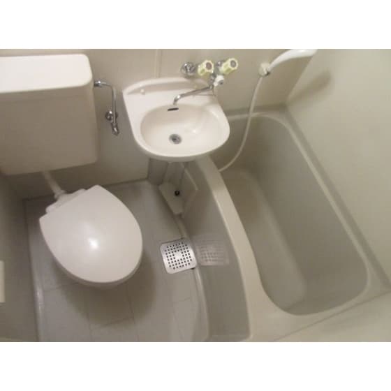 Room image 16