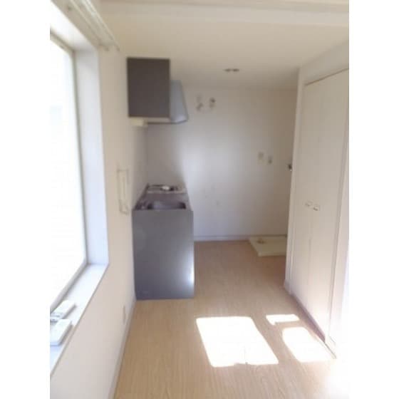 Room image 16