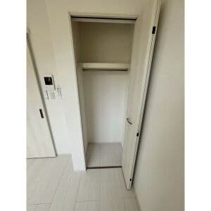 Room image 14