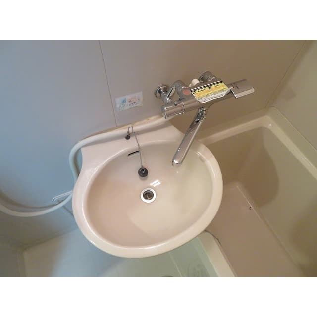 Room image 12