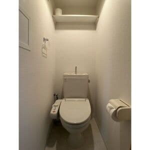 Room image 9