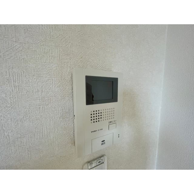 Room image 11