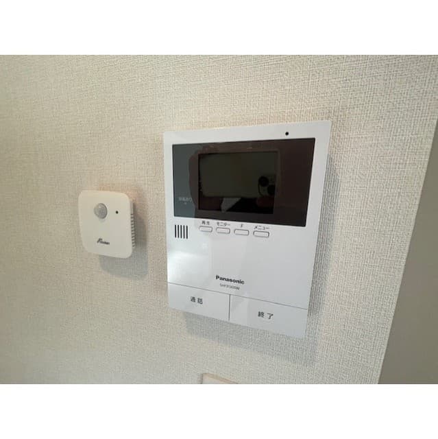 Room image 13