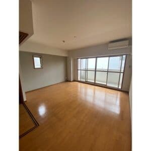 Room image 13