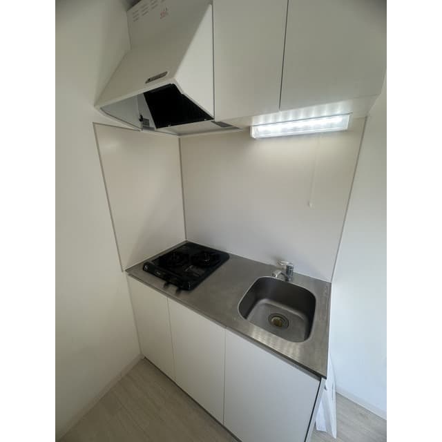 Room image 9
