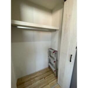 Room image 16