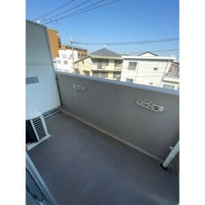 Room image 16