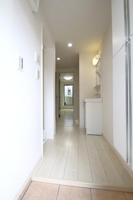 Room image 16