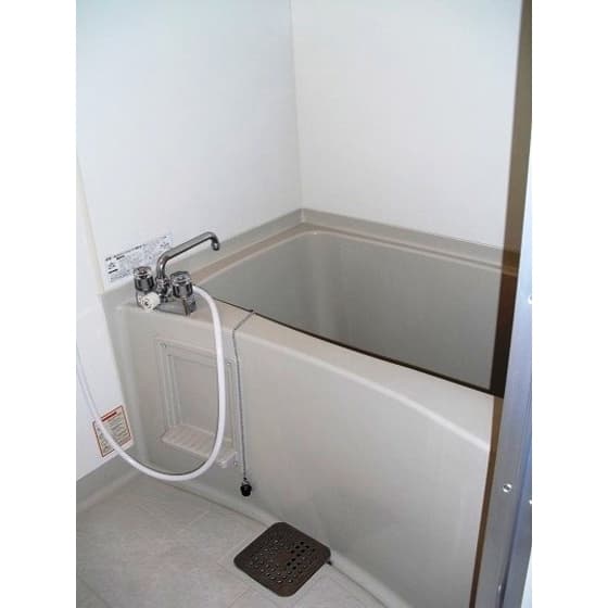 Room image 10