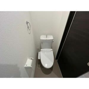 Room image 15