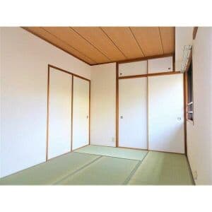 Room image 8