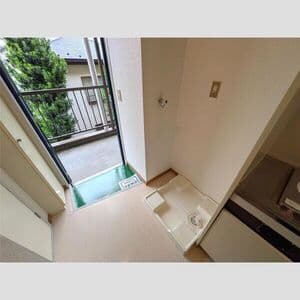 Room image 15