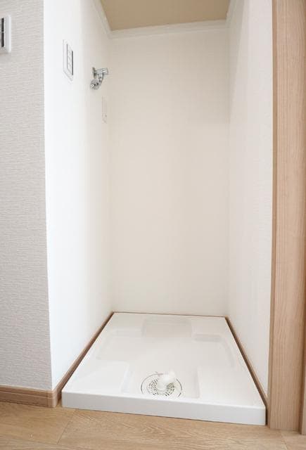 Room image 13