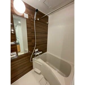 Room image 16