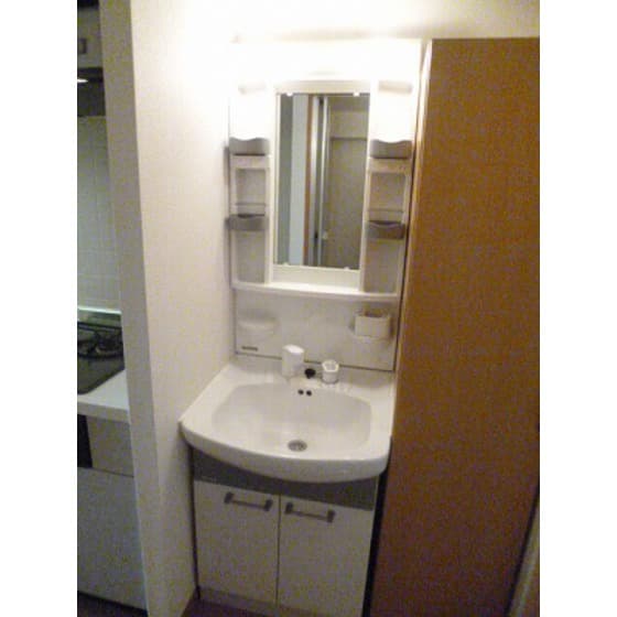 Room image 12