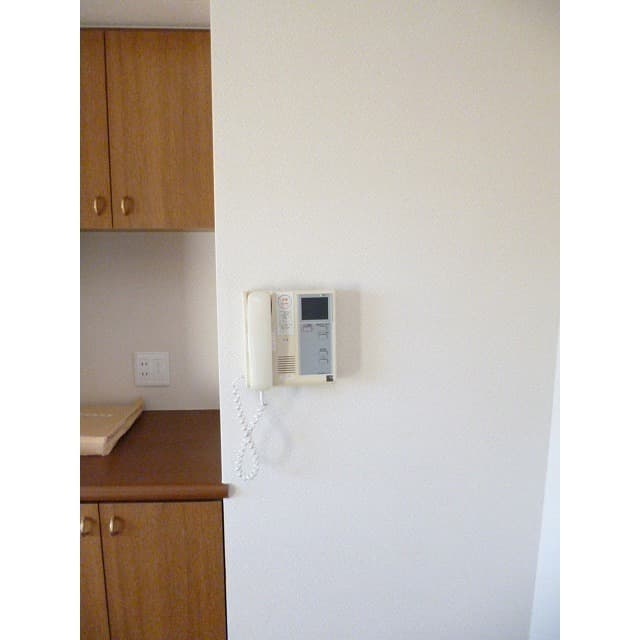 Room image 16