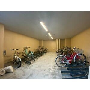 Room image 9