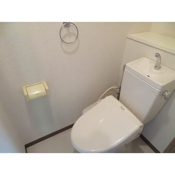 Room image 11