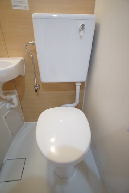 Room image 8