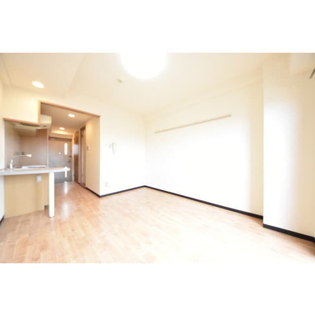 Room image 14