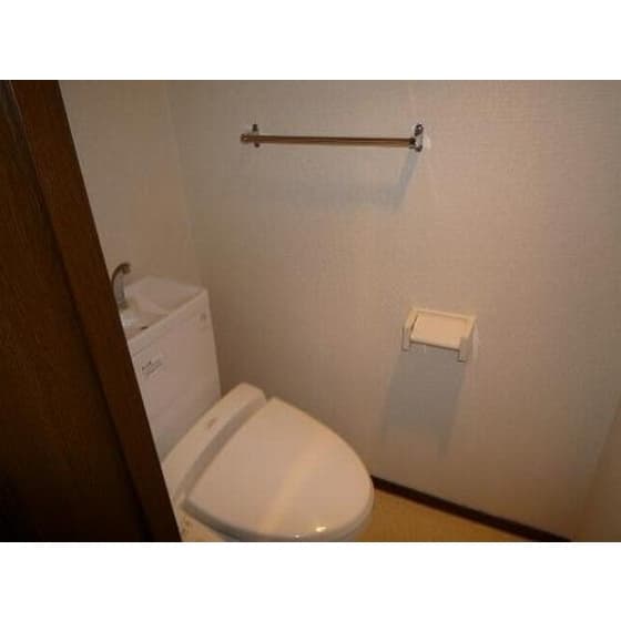 Room image 9