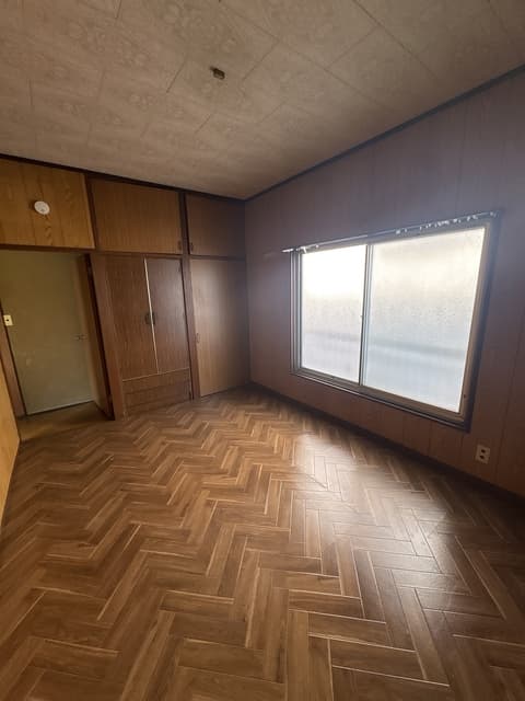 Room image 13
