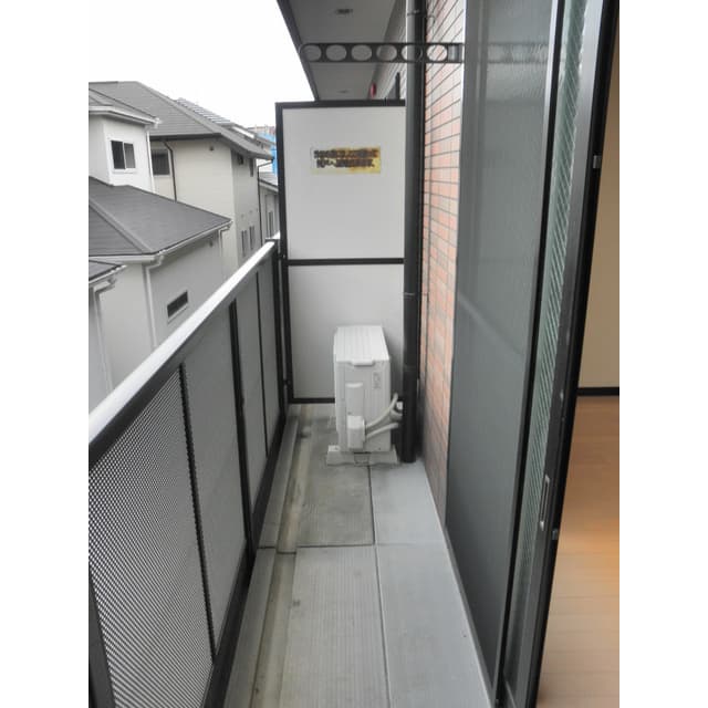 Room image 10