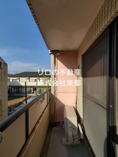 Room image 8