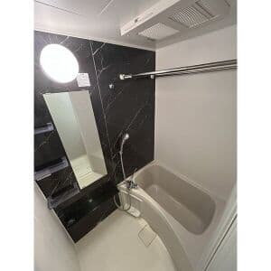Room image 13