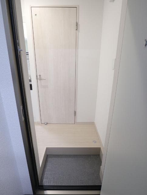 Room image 12