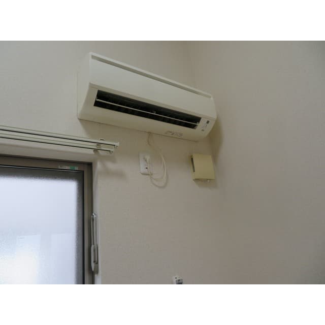 Room image 16