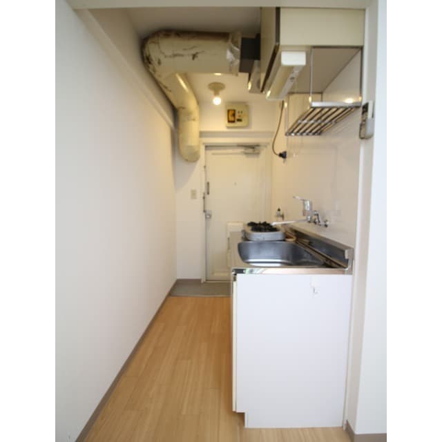 Room image 12