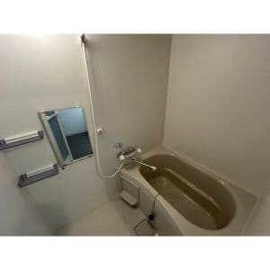 Room image 13