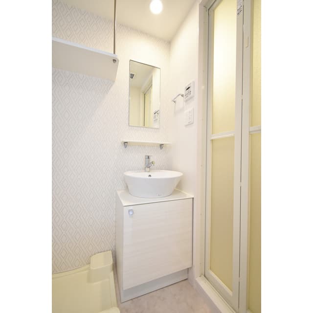 Room image 13