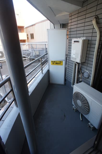 Room image 10