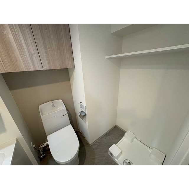 Room image 13