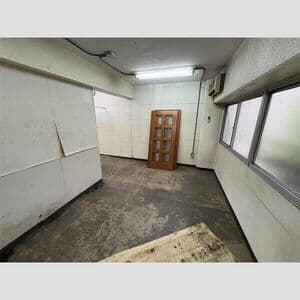 Room image 12