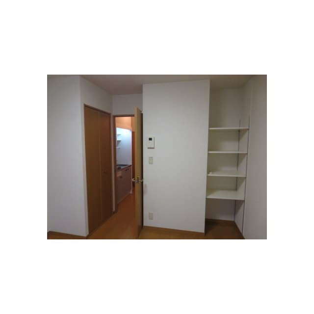 Room image 14