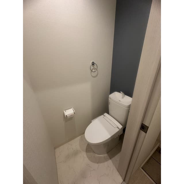 Room image 12