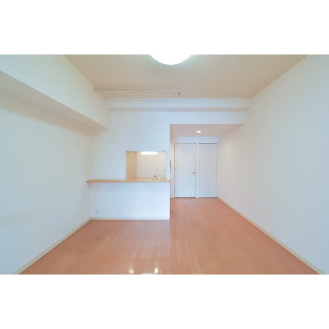Room image 16